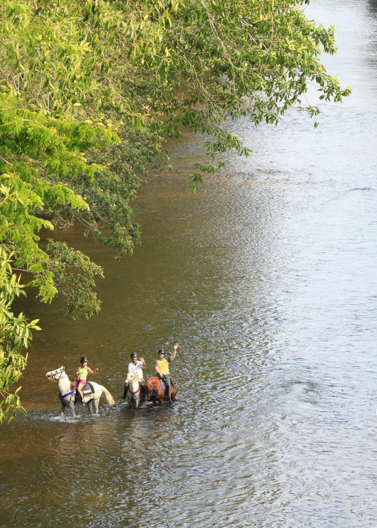 Mystic River Resort 圣伊格纳西奥 外观 照片